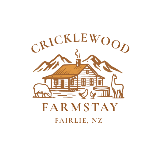 cricklewoodfarmstay.com